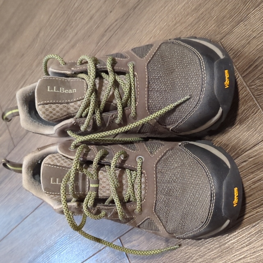 US 8.5 LL Bean ladies hiking boots